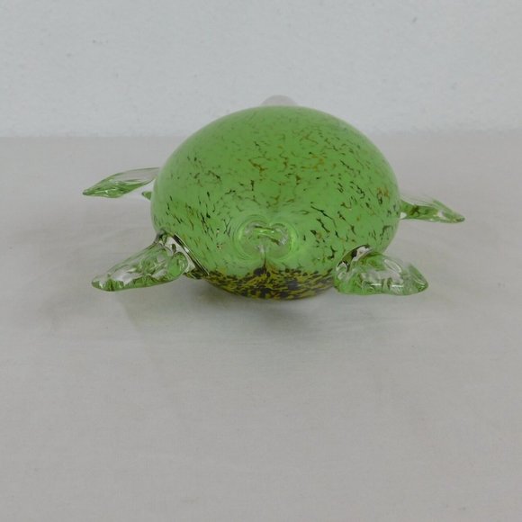Gorgeous Designs Handblown Glass Green Sea Turtle Table Decor 8 in Paperweight - Picture 4 of 7